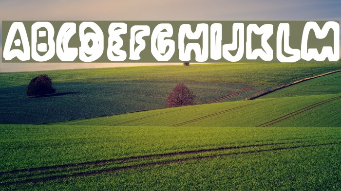 PoopedEyes ExtraBold Font examples