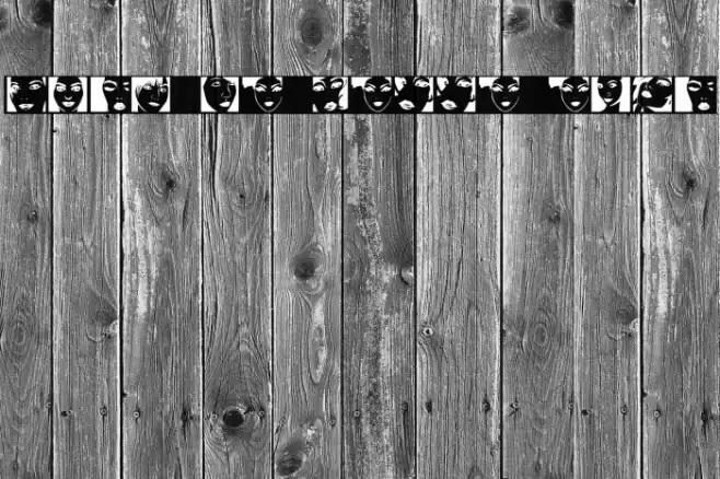 Portraits de Femmes Regular Font examples