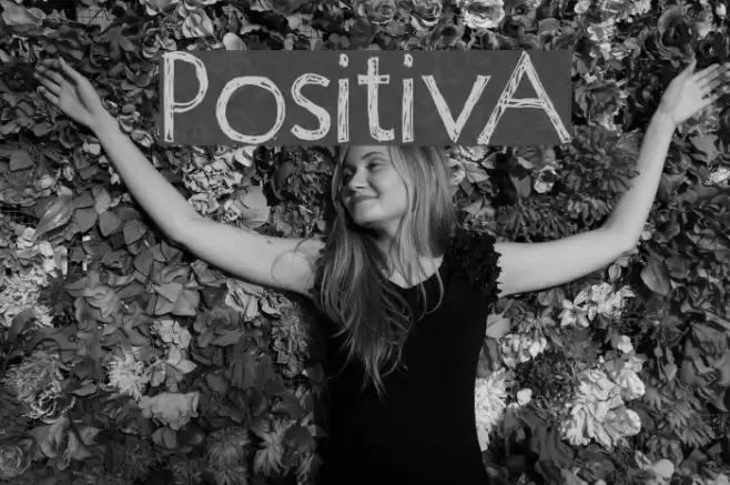 Positiv-A Font examples