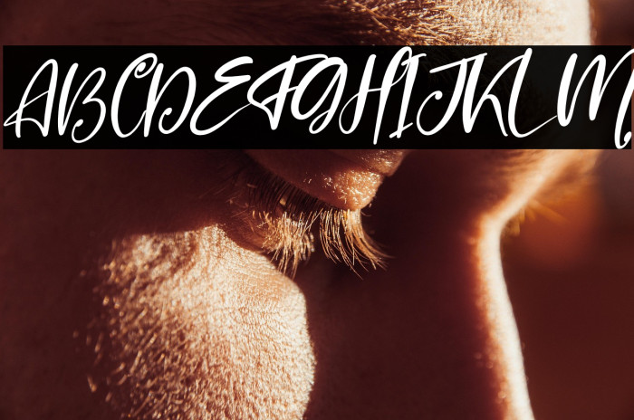 Prilista Delrosa Italic Example 1