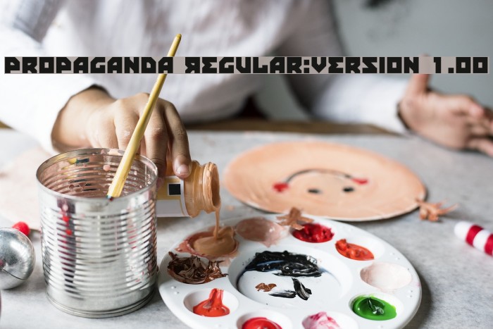 Propaganda Regular:Version 1.00 Font examples