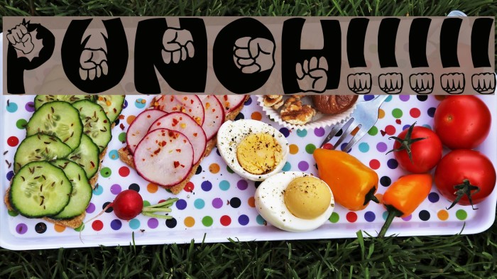 PUNCH!!!!! Font examples