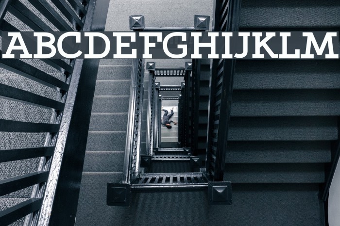 Qlarendon Bold Font examples