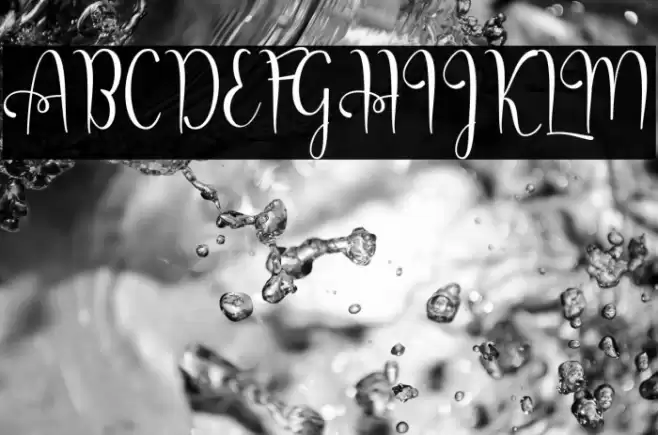 QorlynaScript خط examples