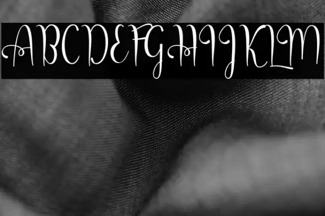 QorlynaScript خط examples