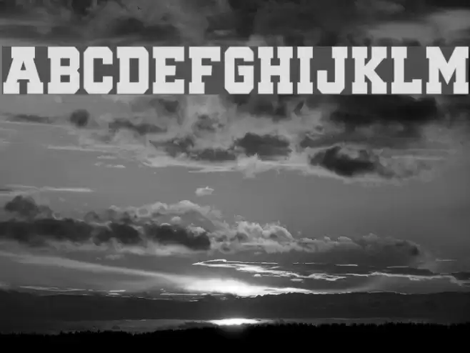 Quaterback Fight Font examples