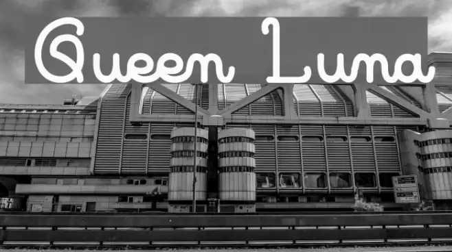 Queen Luna Font examples