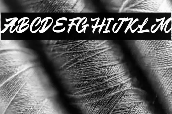 Ratcliffer Font examples