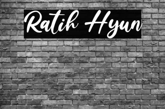 Ratih Hyun Font examples