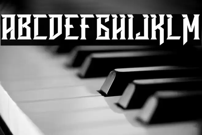 Ravenborg Font examples