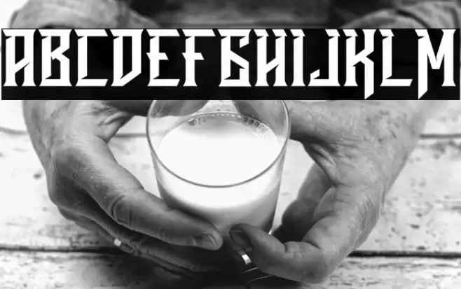 Ravenborg Font examples