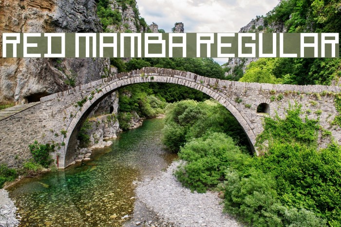 Red Mamba Regular Fonte examples