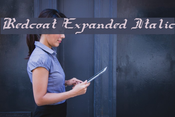 Redcoat Expanded Italic Font examples