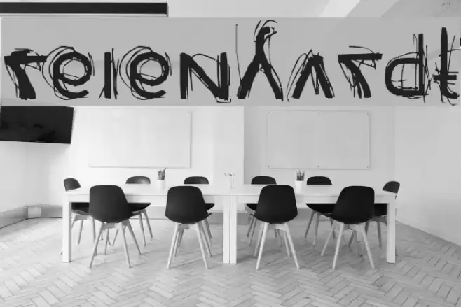 Reienhardt Font examples