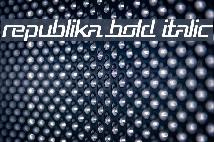 Republika Bold Italic Polices examples