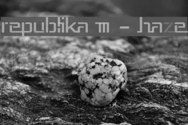 Republika III - Haze Font examples