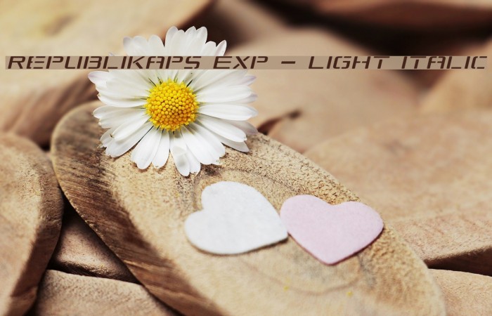 Republikaps Exp - Light Italic Font examples
