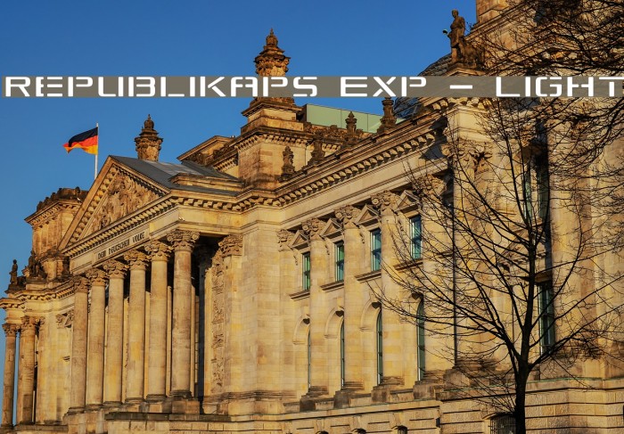 Republikaps Exp - Light Font examples