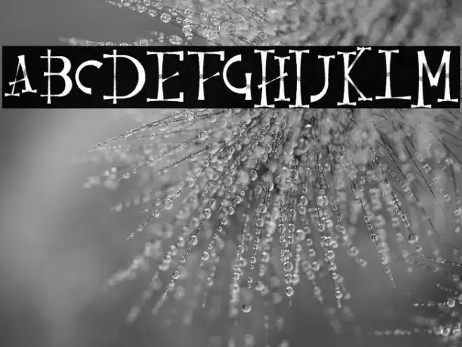 ResquroHalloweenFREE Font examples