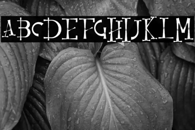 ResquroHalloweenFREE Font examples