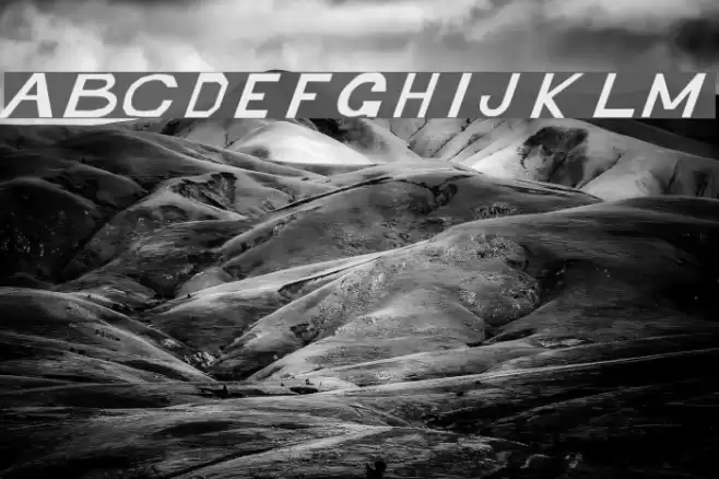 Retardo Italic Font examples