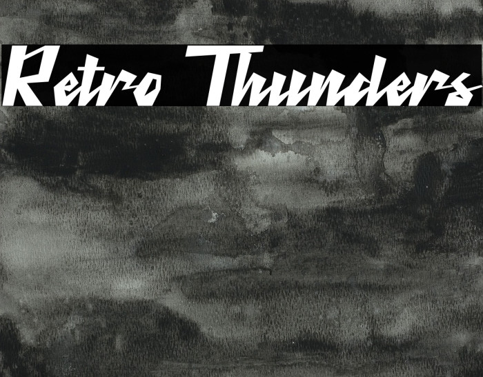 Retro Thunders Font examples