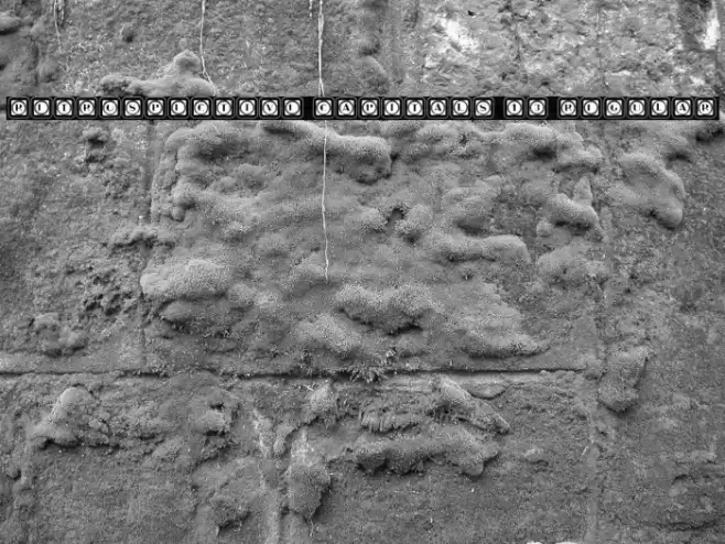 Retrospective Capitals 13 Regular Font examples