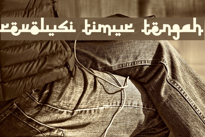 Revolusi Timur Tengah Font examples