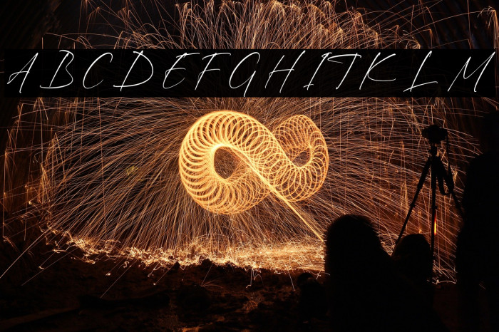 Rhastela Greams Font examples