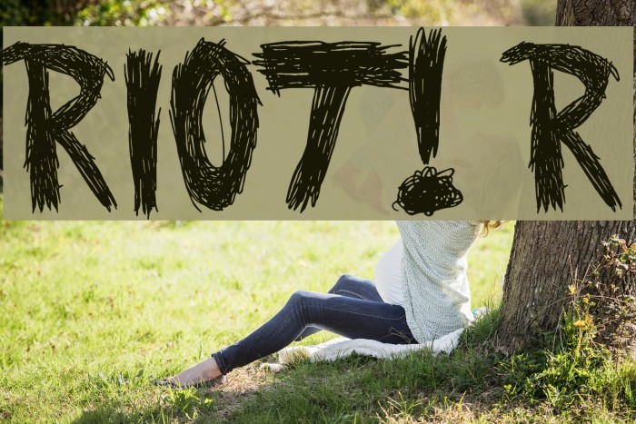 RIOT! R Font examples