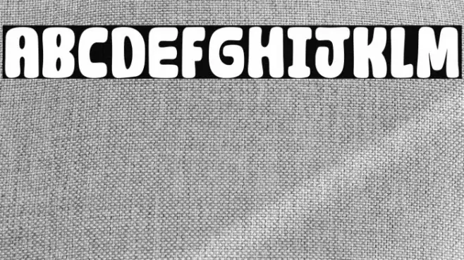 RocketRaccoonFree-Regular Caratteri examples