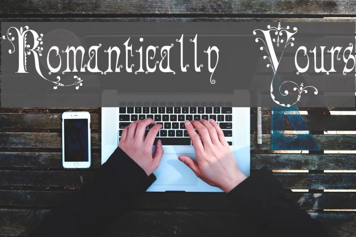 Romantically Yours Font examples