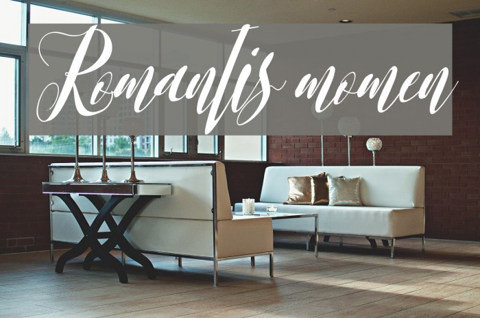 Romantis momen Font examples