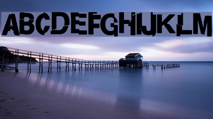 Rota en mil Pedazos Font examples