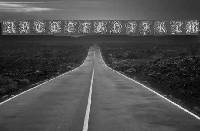 RoyalGothic Font examples