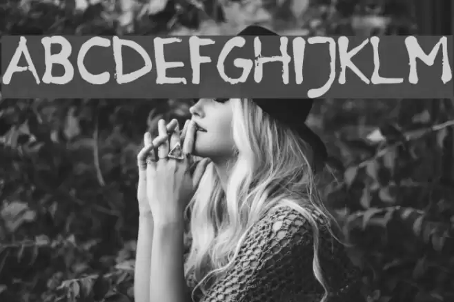 RP Mola Font examples