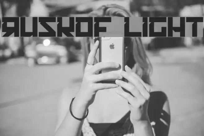 RUSKOF LIGHT Font examples