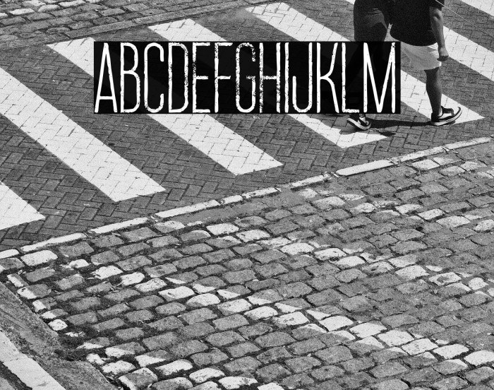 Ruas Medium Grunge Example 1