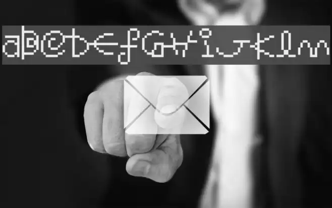 Saturn Boing Regular Font examples