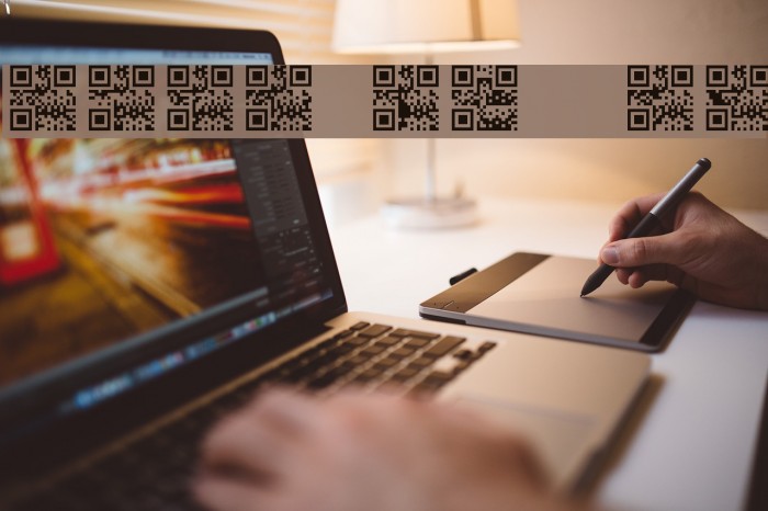 Scan me QR Font examples