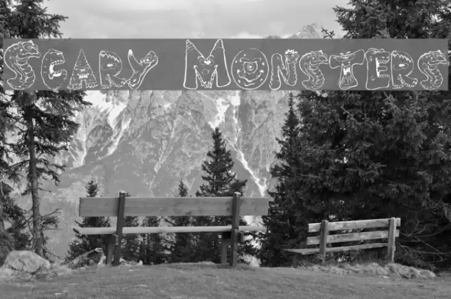 Scary Monsters Schriftart examples