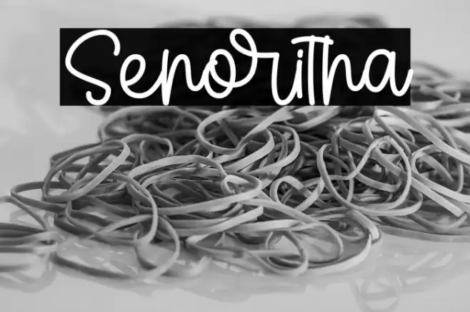 Senoritha フォント examples