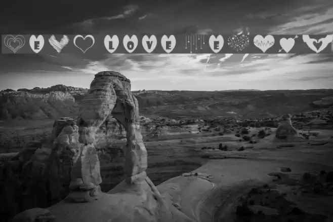 Sexy Love Hearts Font examples