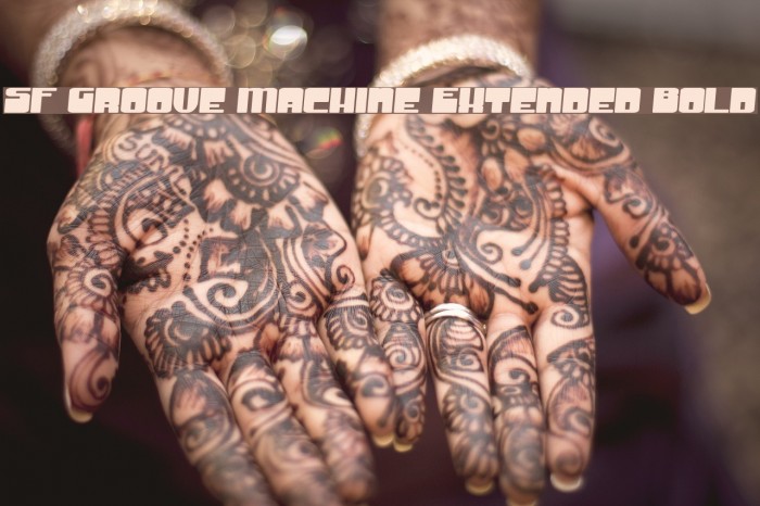 SF Groove Machine Extended Bold Caratteri examples
