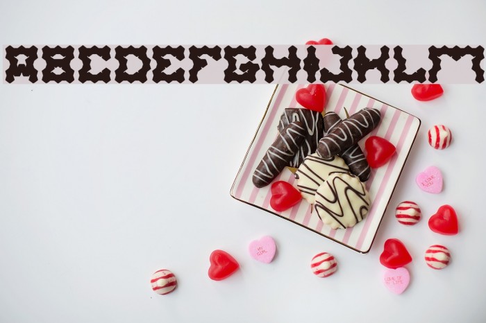 Shake It Off Bold Font examples