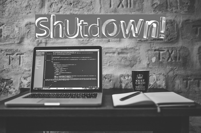 Shutdown! Font examples