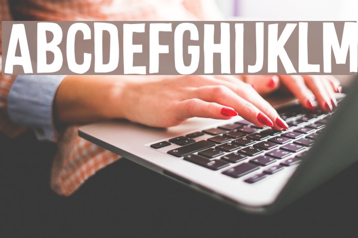 Silent Echo DEMO Regular Font examples