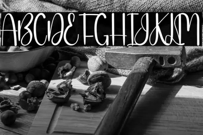 Simple Saturday फ़ॉन्ट examples