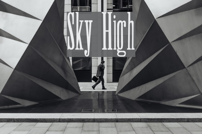 Sky High Font examples