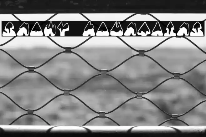 SNOWY MOUNTAINS Font examples